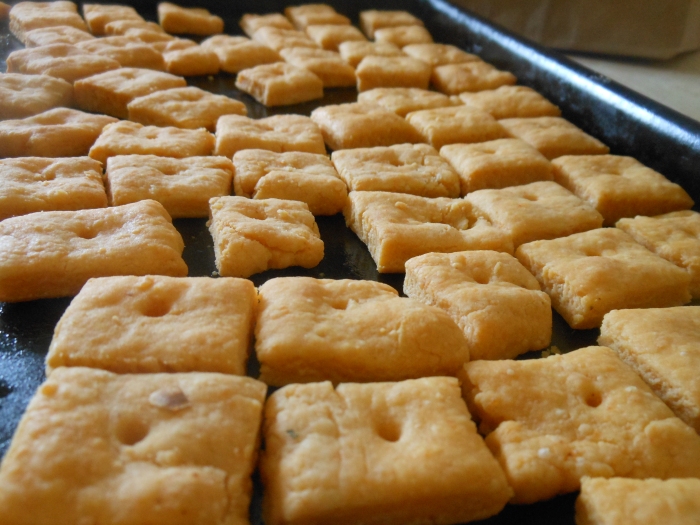 baked cheese crackers